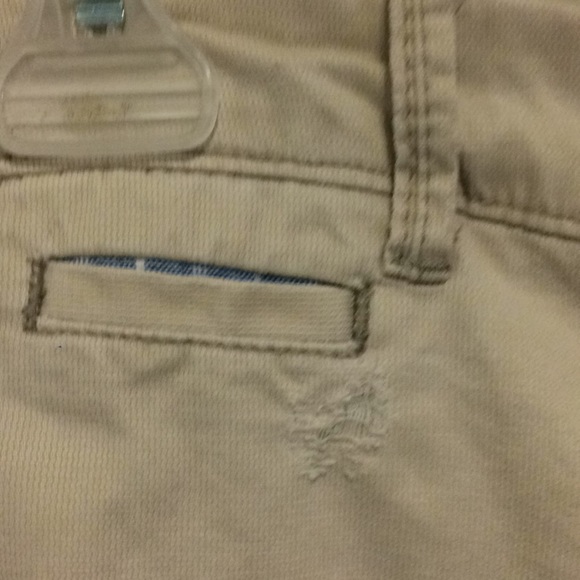 Abercrombie khaki shorts - Picture 2 of 5